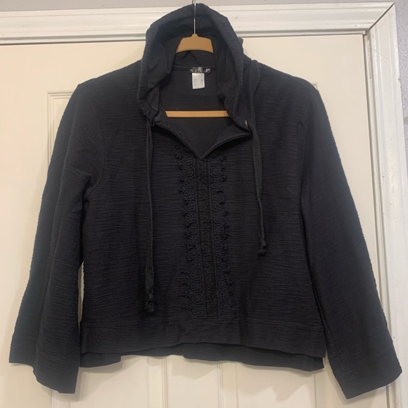 VENUS Tops - Venus Women’s Black Wide Sleeve 1X Hooded Pullover Sweater.        2720